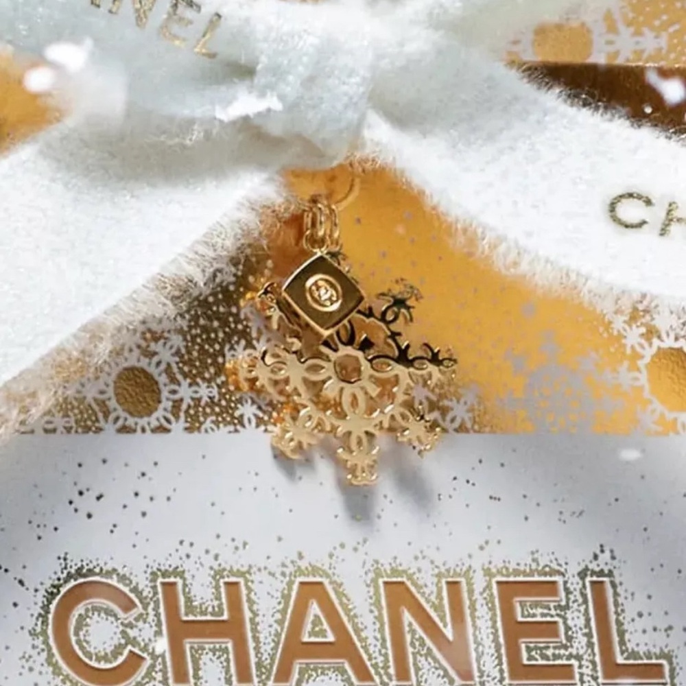 Chanel Snowflake Charm 2024 Holiday Edition Limited Edition
